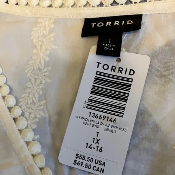 Torrid Cream Blouse with Embroidered Details - Picture 3 of 7